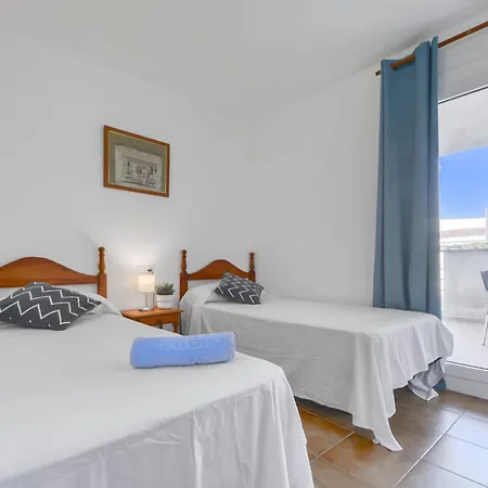 Daire Platja De Roses-7 By Interhome *