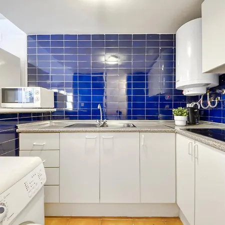 Apartment Platja De Roses.7 *